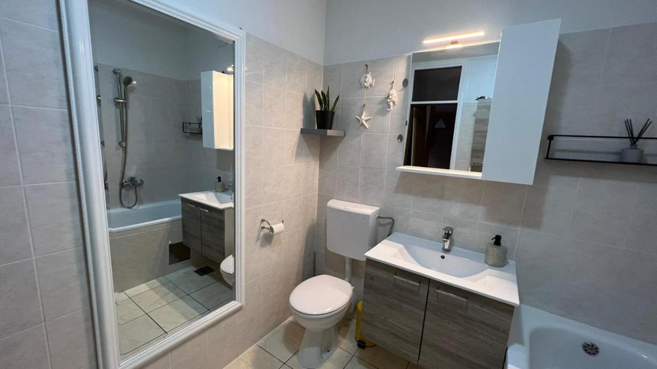 Apartment Magnolia Trogir Exteriör bild